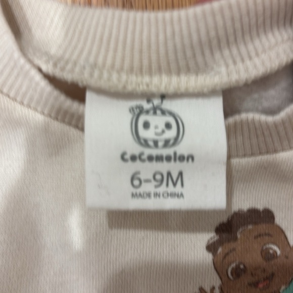 Baby Girl Clothes Bundle in size 6-9M - 4 pieces total in EUC! - Picture 3 of 6